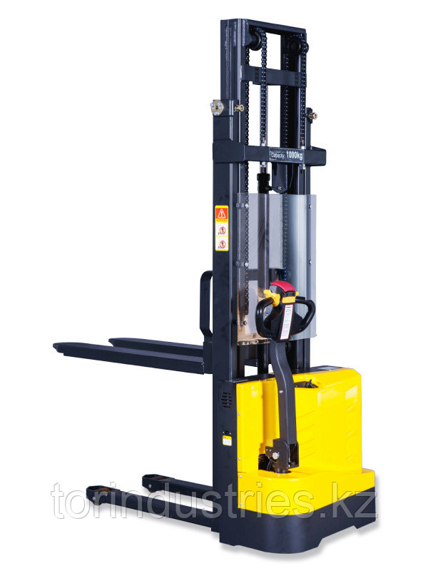 ШТАБЕЛЕР ЭЛЕКТРИЧЕСКИЙ САМОХОДНЫЙ TOR 1,5 Т 3,0 М IWS15S-3000