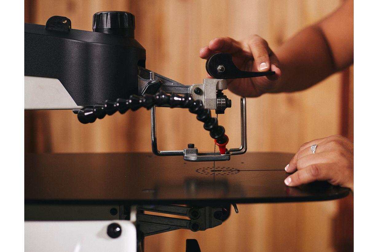 Лобзиковый станок JET JWSS-18B