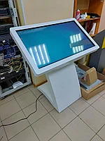 Информационный терминал 43 дюйма