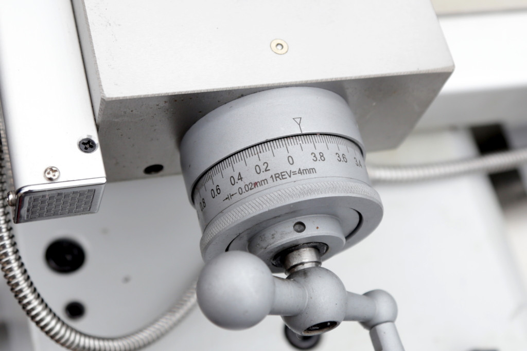 Универсальный токарно-винторезный станок METAL MASTER Z51100 DRO RFS