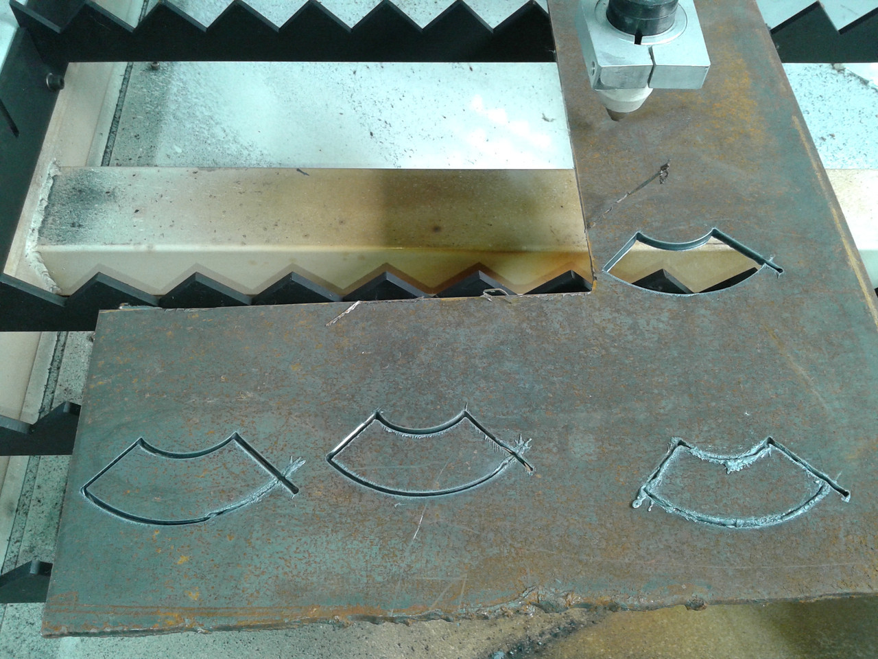 Портальный станок плазменной резки с ЧПУ 1500*6000мм портативный