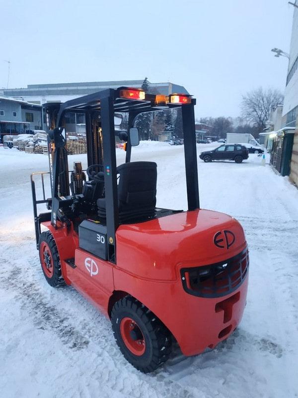 Бензиновый автопогрузчик EP CPQD30T3