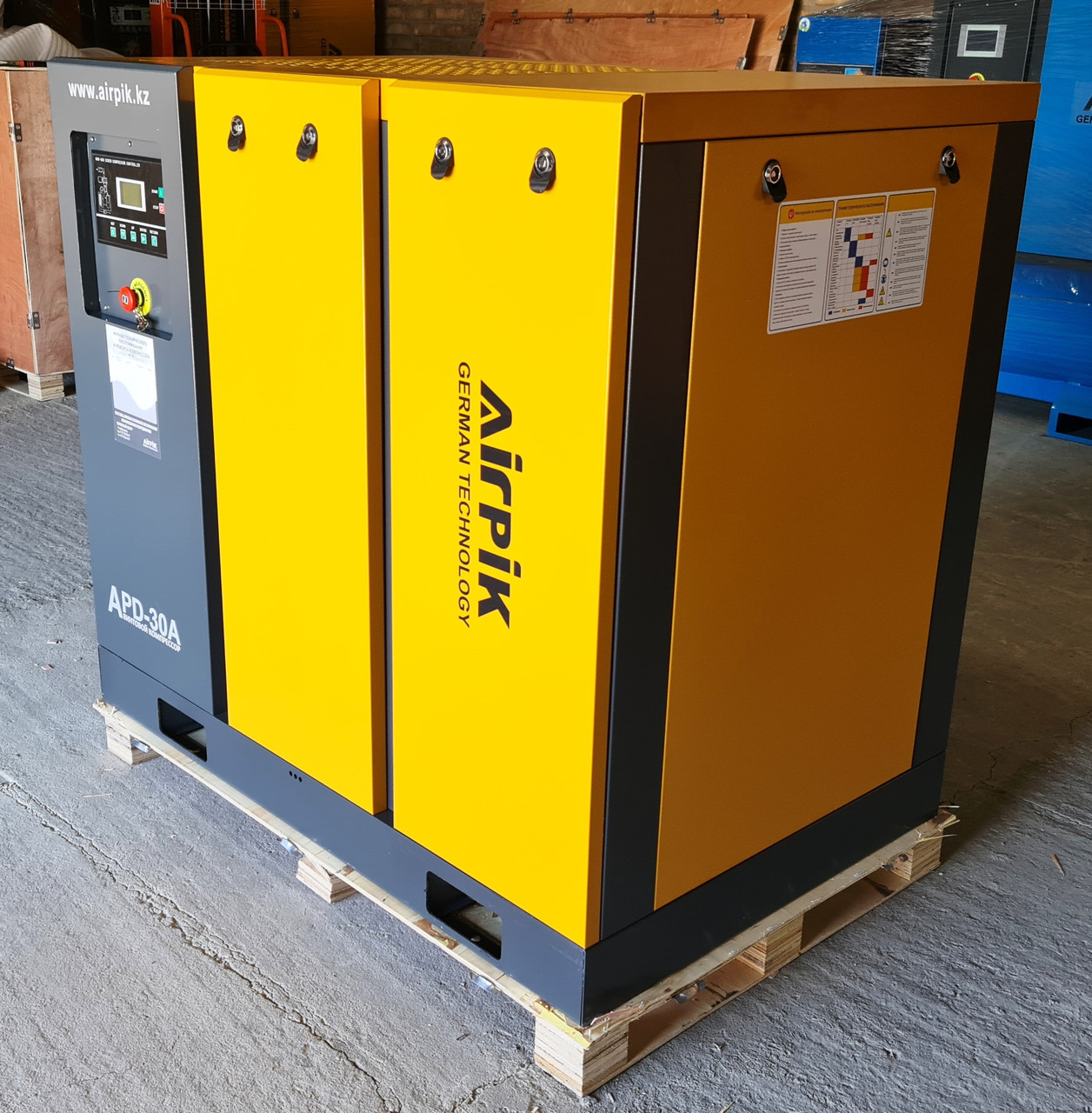 Винтовой воздушный компрессор APD-30E-3,2 куб.м, 10бар, 22кВт