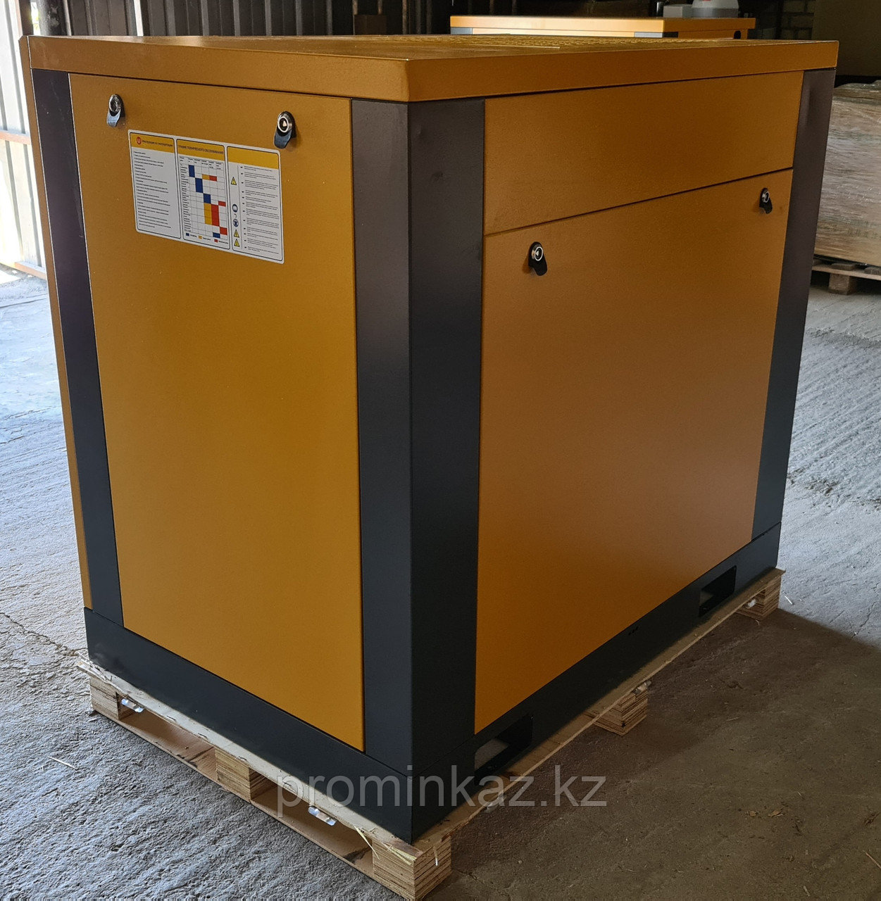 Винтовой компрессор APD-30A, -3,6 куб.м, 22кВт, AirPIK