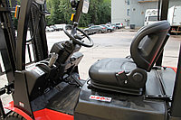 Бензиновый автопогрузчик EP CPQD30T32