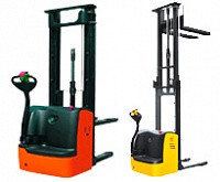 Штабелер самоходный 1,5 т 3,0 м XILIN CDD15R-E Li-ion (сопровождаемый)