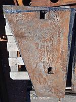 Клин нижний левый СМД-1101