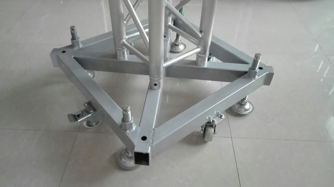 Стальная напольная опора для алюминиевых ферм