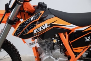 Мотоцикл EGL Motor EGL230 черный, белый, оранжевый1