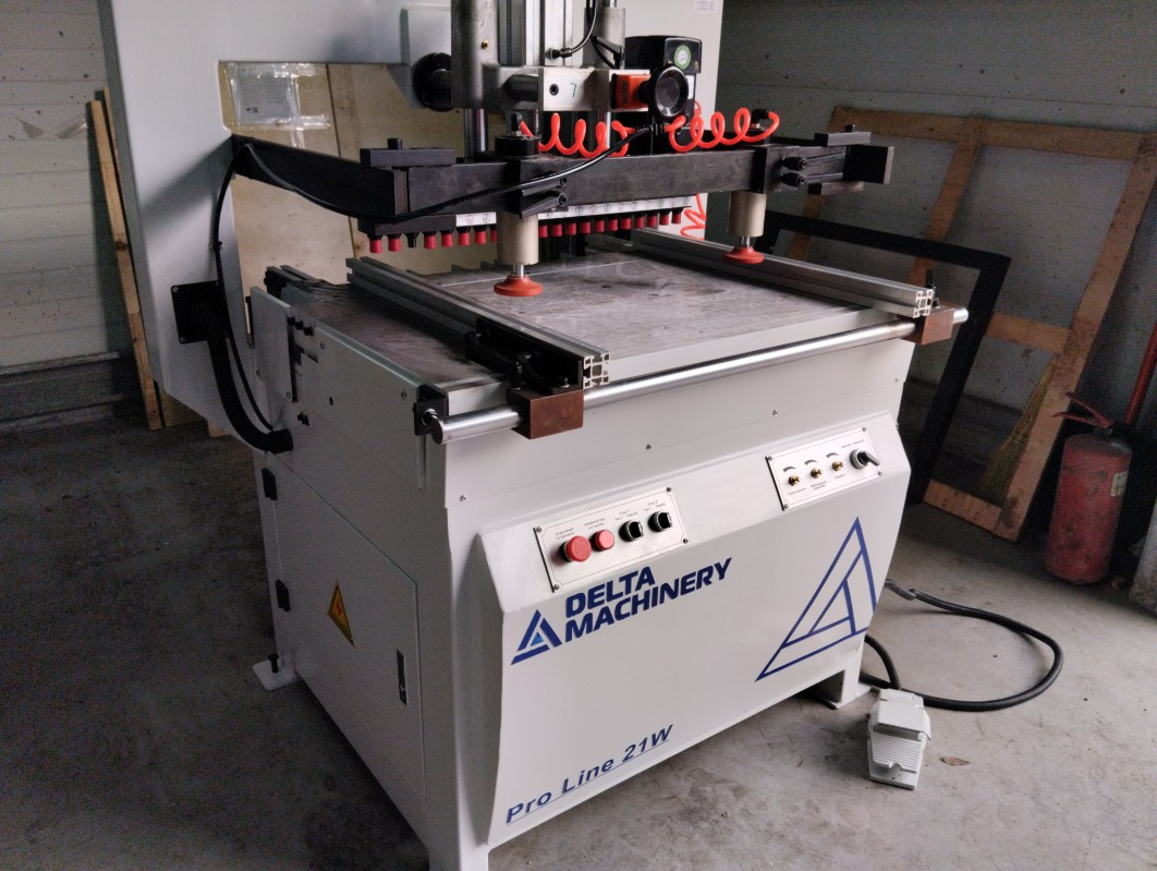 Станок сверлильно-присадочный DELTAMACHINERY DM ProLine 21W