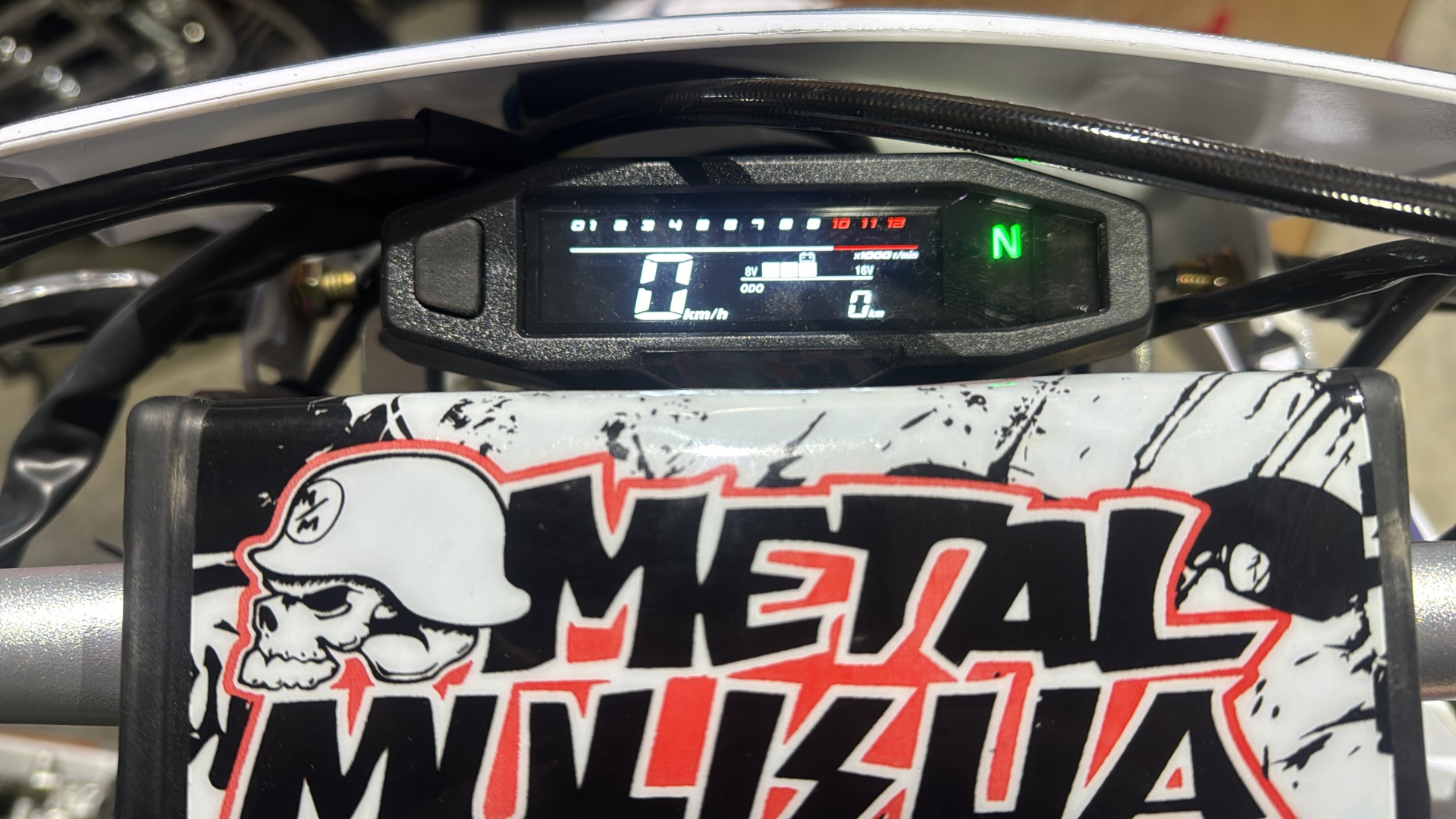 Мотоцикл SYCMCC SYC-300 белый