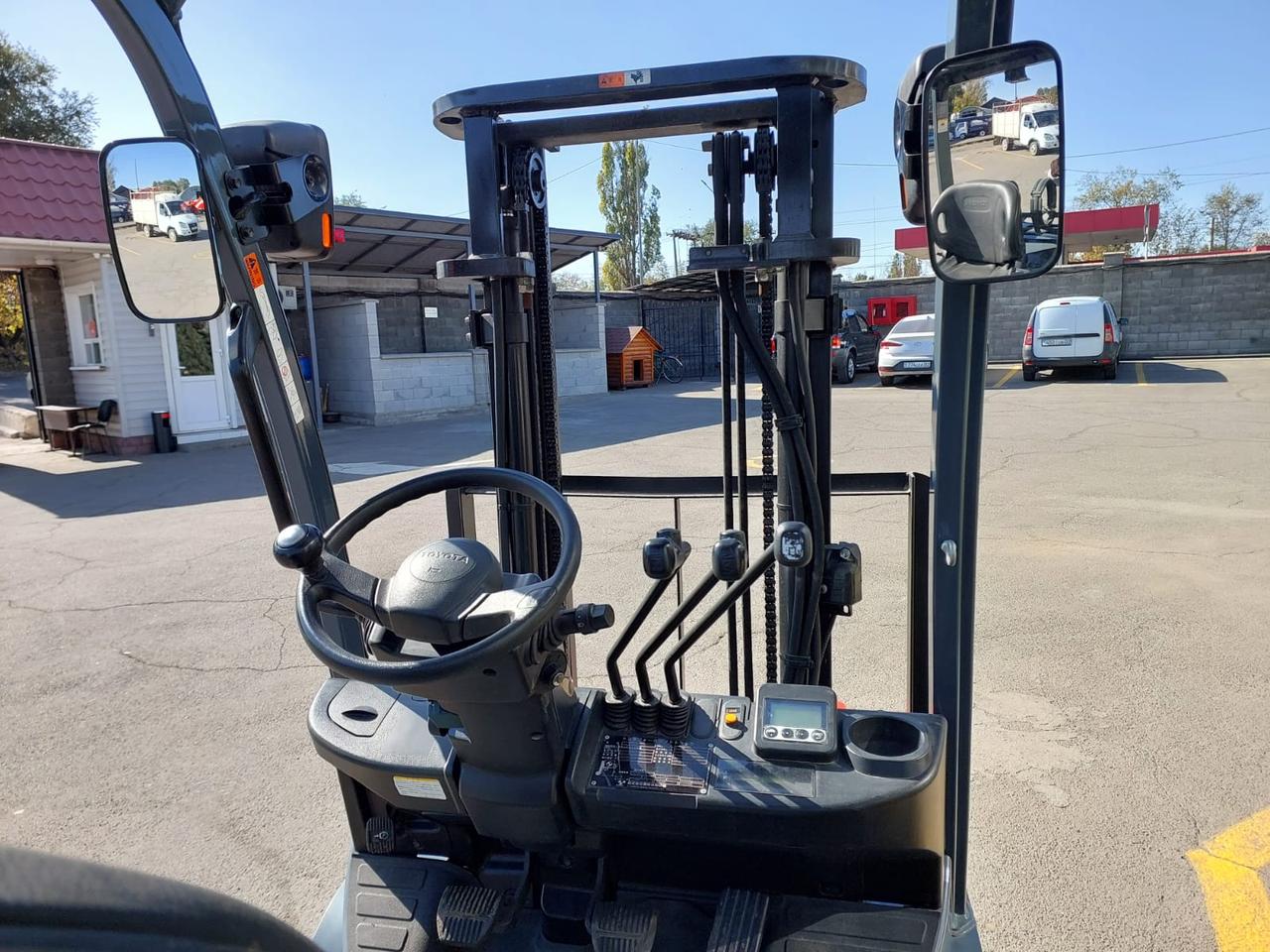 Вилочный погрузчик Toyota 8FG15