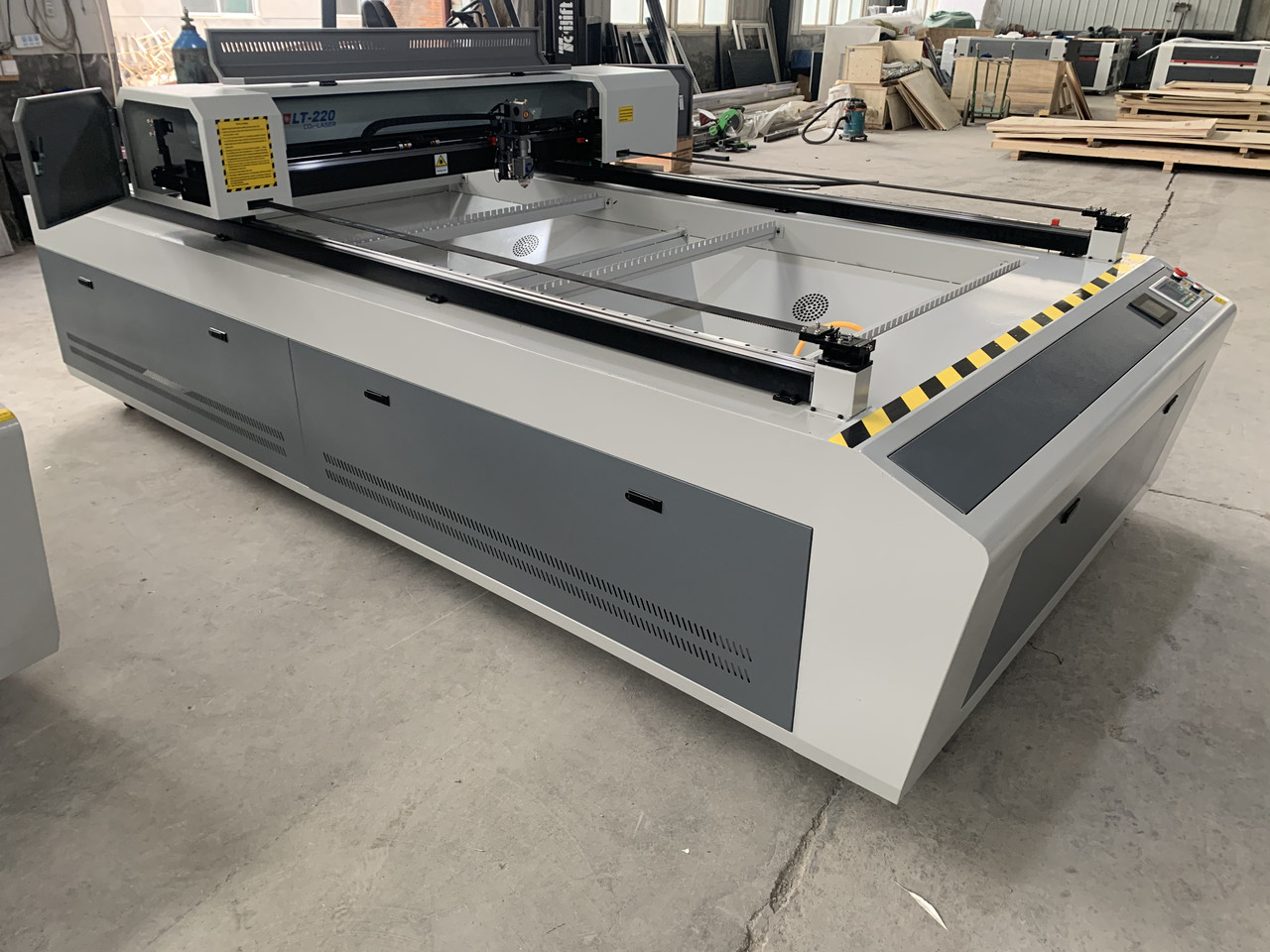 Лазерный станок Y1390LC 300WT-CO-LASER