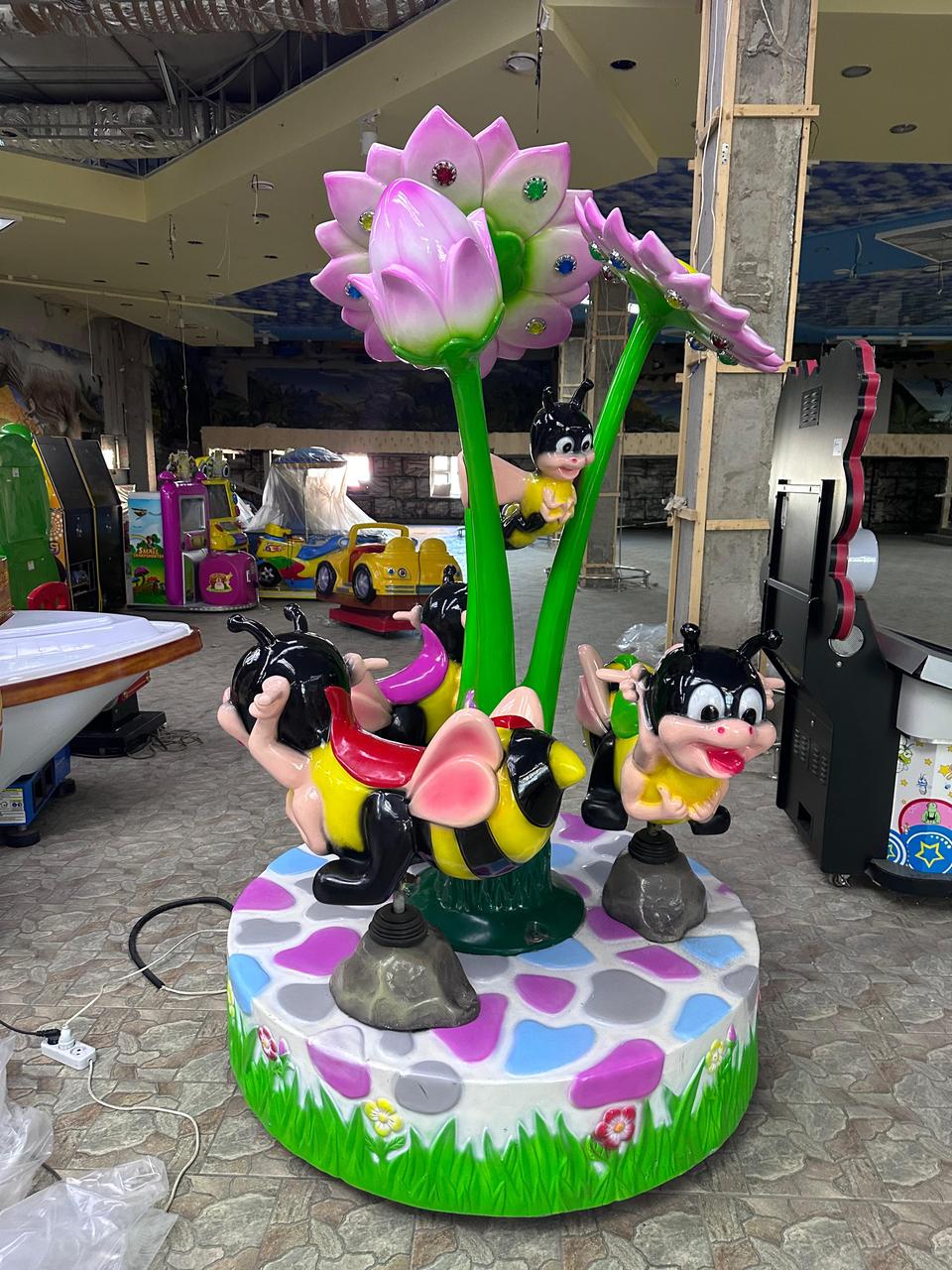 Игровой автомат revolving bee