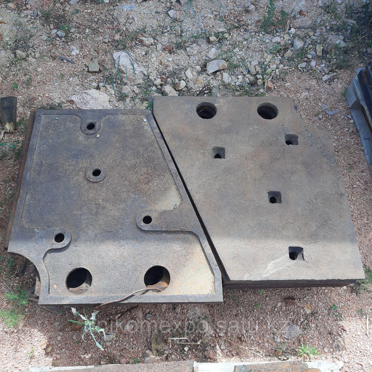 Клин верхний левый СМД-110