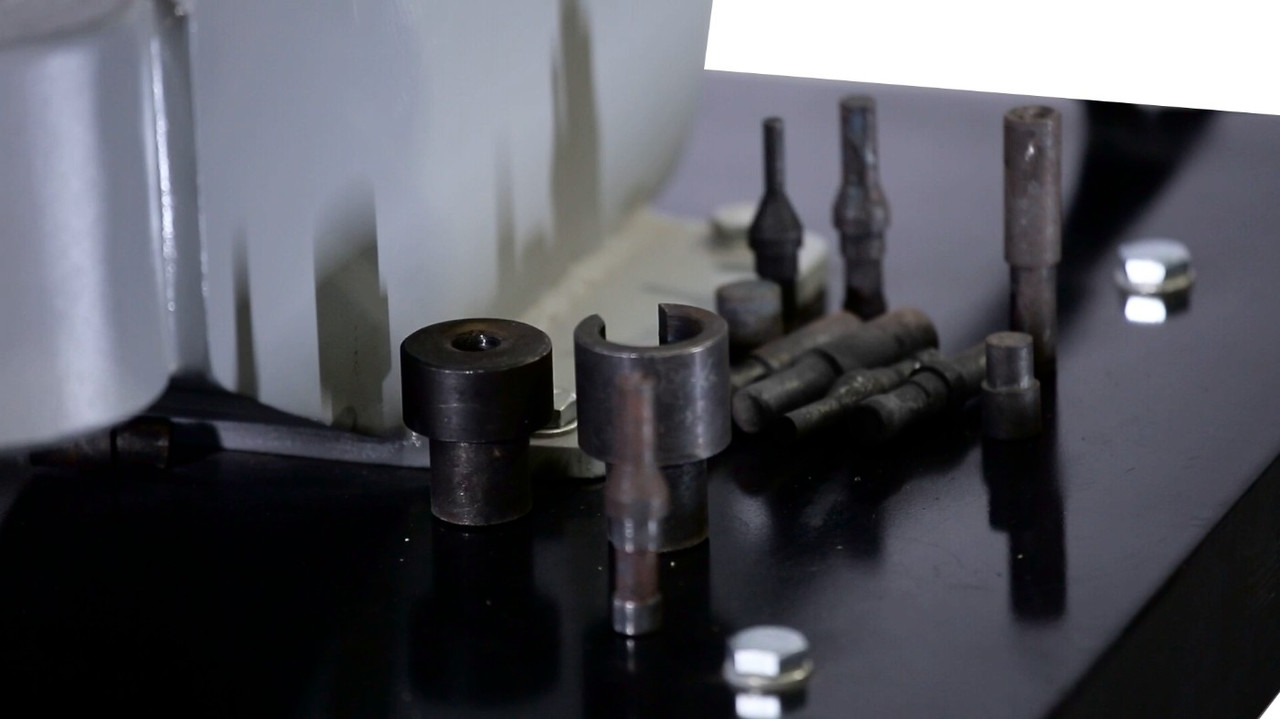 Станок для наклепки накладок на тормозные колодки (электро) KraftWell KRW300E