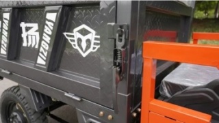 ZX1600 трицикл черный4