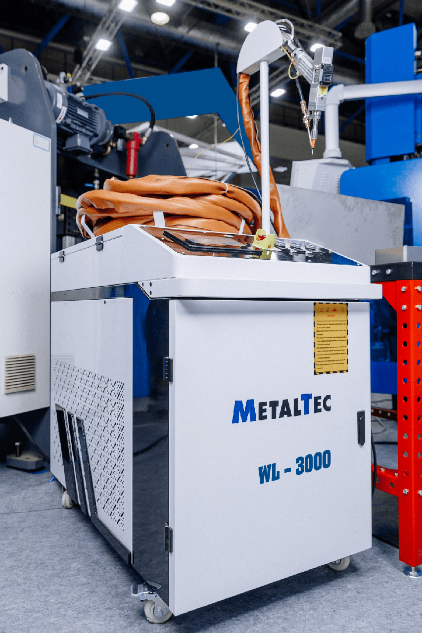 Оптоволоконная лазерная сварочная установка GlobalTechIndustries WL 3000