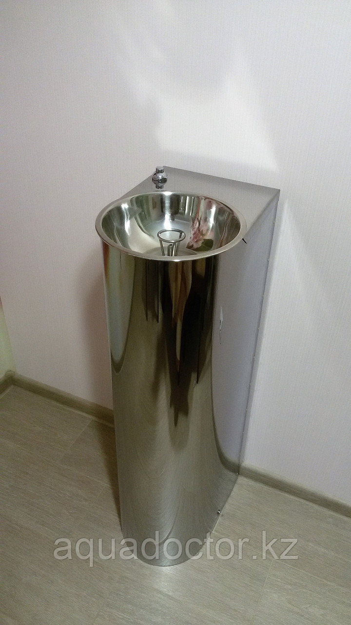 Фонтан питьевой с ограничительным кольцом антивандальный ФП-400 (нажимной)