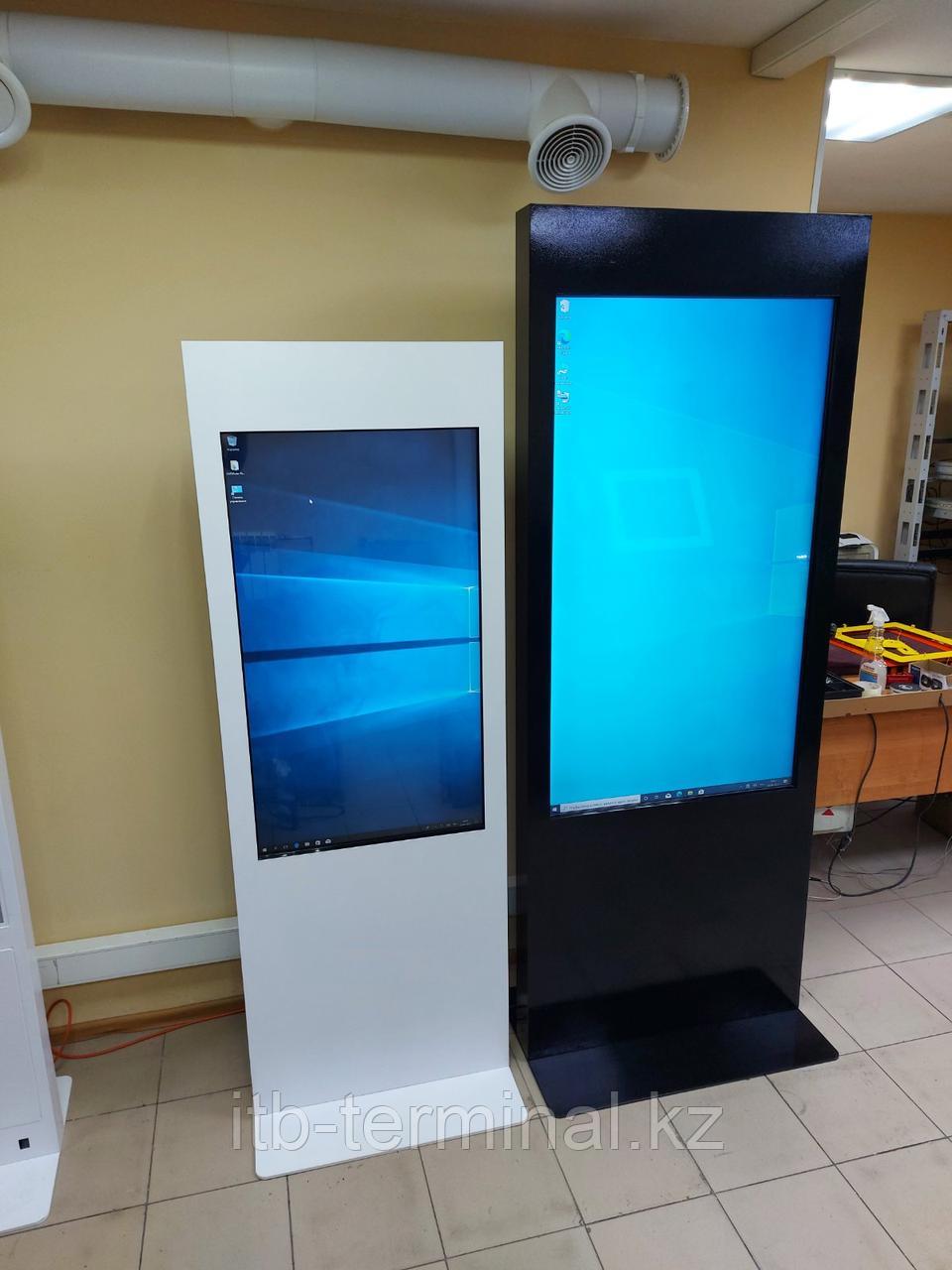 Вертикальная информационная рекламная стой 55 дюймов для детского сада